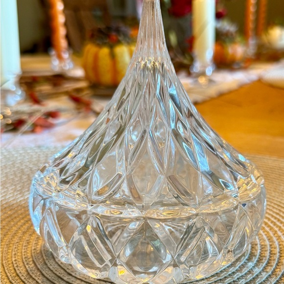 Shannon Crystal “KISS” candy dish - Picture 2 of 5
